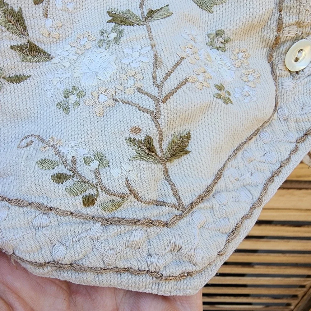Vtg Casual Corner SMALL Beige 100% Cotton Embroidered Floral Vest Cottagecore